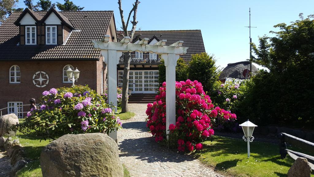 Nordsee "Haus Luttenblick" Whg.: Meeresrauschen Appartement Wyk auf Föhr Buitenkant foto